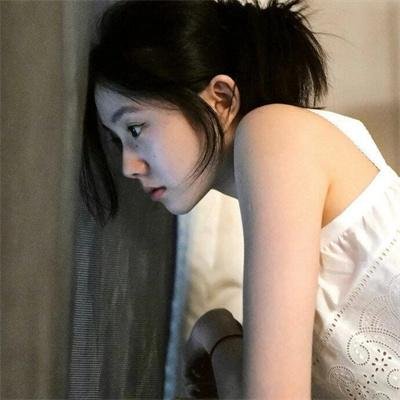 纯真小镇的夫人